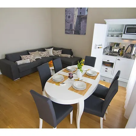 Diocletian Palace Apartments Апартаменти Спліт