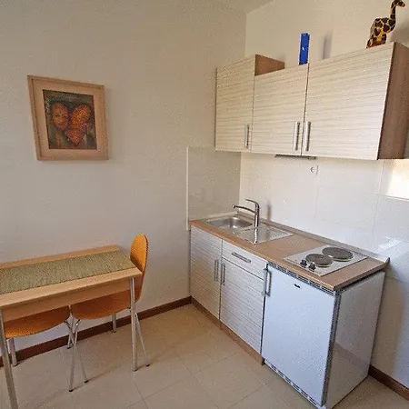 Апартаменти Diocletian Palace Apartments Спліт
